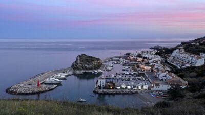 5 ciudades de Andalucía para sentirte de vacaciones mientras teletrabajas